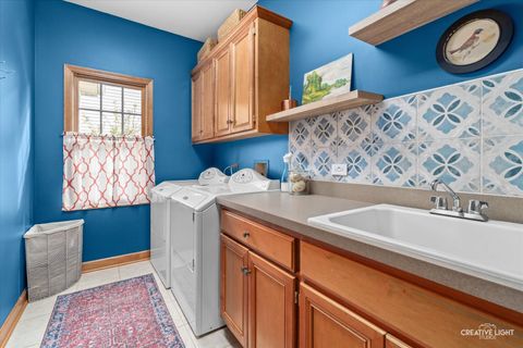 Tiny photo for 611 Pine Street, Sugar Grove, IL 60554 (MLS # 12503228)