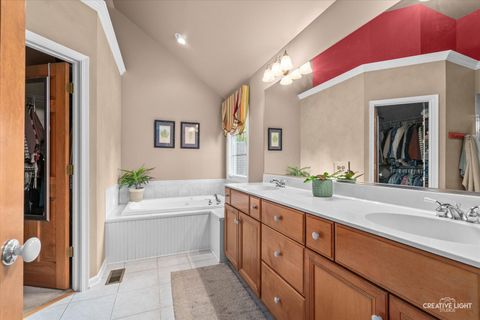 Tiny photo for 611 Pine Street, Sugar Grove, IL 60554 (MLS # 12503228)