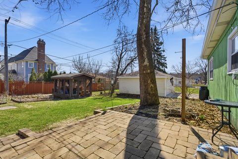 Tiny photo for 5429 Benton Avenue, Downers Grove, IL 60515 (MLS # 12589347)