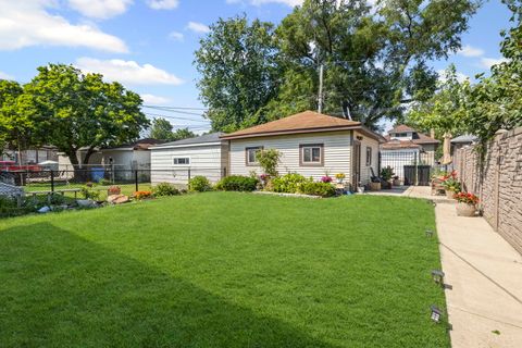 Tiny photo for Chicago, IL 60651 (MLS # 12454628)