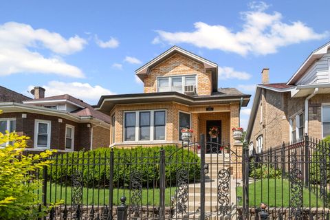 Photo of Chicago, IL 60651 (MLS # 12454628) Photo of Chicago, IL 60651 (MLS # 12454628)