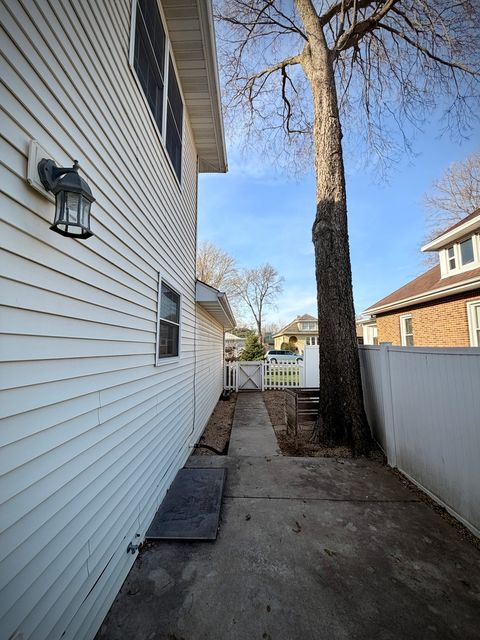 Tiny photo for 815 Kiersted Street, Morris, IL 60450 (MLS # 12605634)