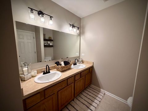 Tiny photo for 815 Kiersted Street, Morris, IL 60450 (MLS # 12605634)