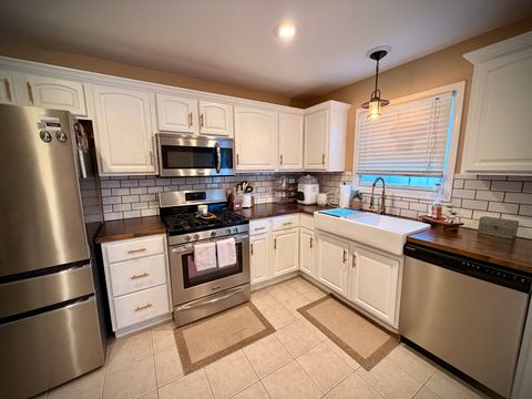 Tiny photo for 815 Kiersted Street, Morris, IL 60450 (MLS # 12605634)