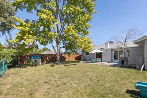 A home in Elk Grove Village