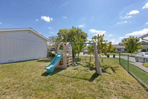 A home in Elk Grove Village