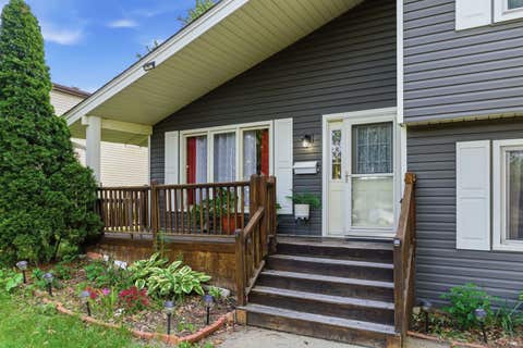 Tiny photo for 1240 Foxcroft Drive, Aurora, IL 60506 (MLS # 12616789)