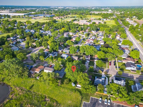 Tiny photo for 1240 Foxcroft Drive, Aurora, IL 60506 (MLS # 12616789)