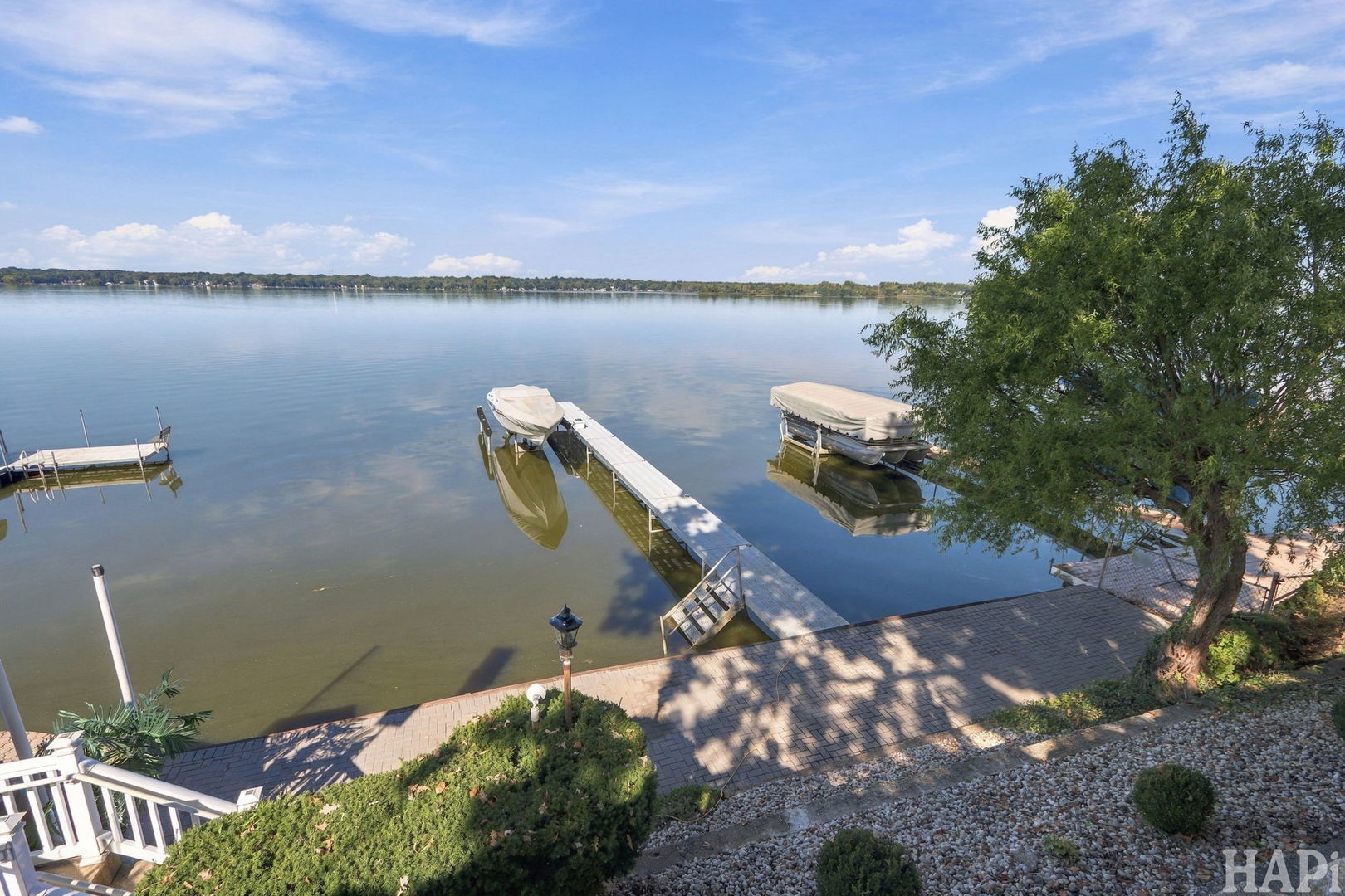 100 Lake Lane