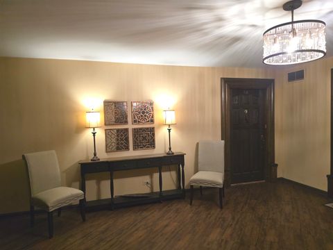 Tiny photo for 1005 Bonnie Brae Place #5F, River Forest, IL 60305 (MLS # 12629351)