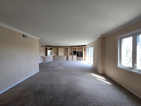 Tiny photo for 1005 Bonnie Brae Place #5F, River Forest, IL 60305 (MLS # 12629351)