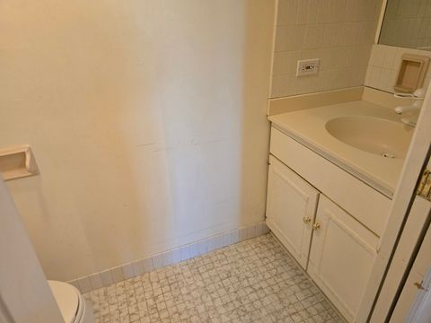 Tiny photo for 1005 Bonnie Brae Place #5F, River Forest, IL 60305 (MLS # 12629351)
