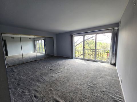 Tiny photo for 1005 Bonnie Brae Place #5F, River Forest, IL 60305 (MLS # 12629351)