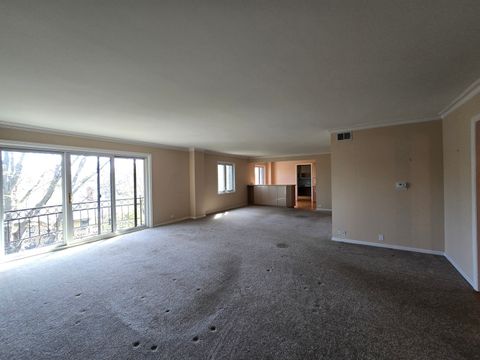 Tiny photo for 1005 Bonnie Brae Place #5F, River Forest, IL 60305 (MLS # 12629351)