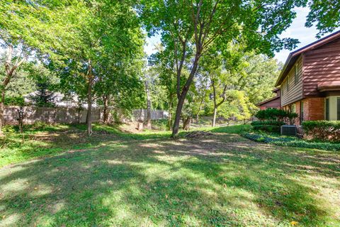 Tiny photo for 1175 Edgewood Road, Lake Forest, IL 60045 (MLS # 12619030)