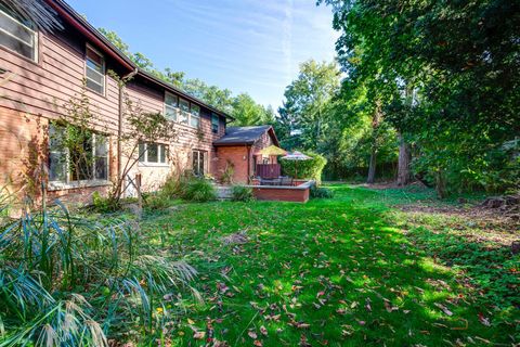 Tiny photo for 1175 Edgewood Road, Lake Forest, IL 60045 (MLS # 12619030)