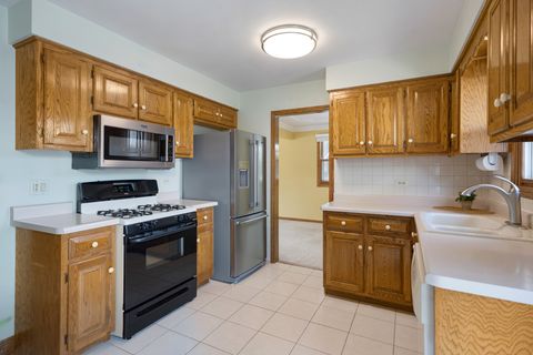 Tiny photo for 8456 170th Place, Tinley Park, IL 60487 (MLS # 12462582)