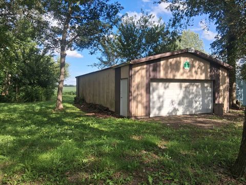 Tiny photo for 1923 Bruning Drive, Wilmington, IL 60481 (MLS # 12459088)