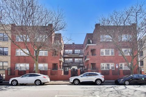 Tiny photo for 1953 W FOSTER Avenue #1, Chicago, IL 60640 (MLS # 12574584)