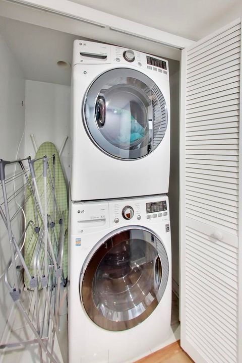 Tiny photo for 1953 W FOSTER Avenue #1, Chicago, IL 60640 (MLS # 12574584)