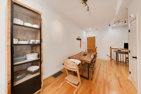 Tiny photo for 1953 W FOSTER Avenue #1, Chicago, IL 60640 (MLS # 12574584)