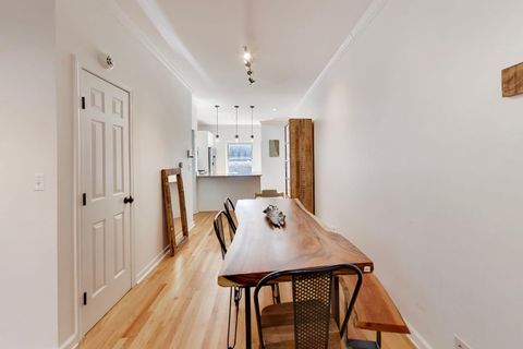 Tiny photo for 1953 W FOSTER Avenue #1, Chicago, IL 60640 (MLS # 12574584)