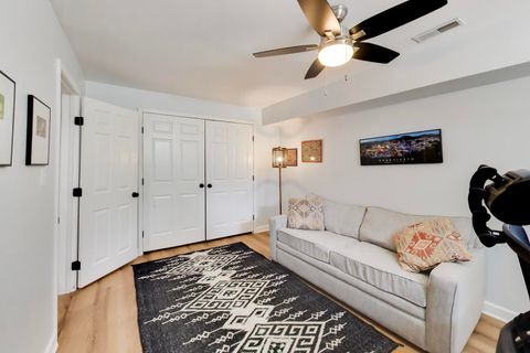 Tiny photo for 1953 W FOSTER Avenue #1, Chicago, IL 60640 (MLS # 12574584)