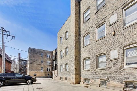 Tiny photo for 1953 W FOSTER Avenue #1, Chicago, IL 60640 (MLS # 12574584)