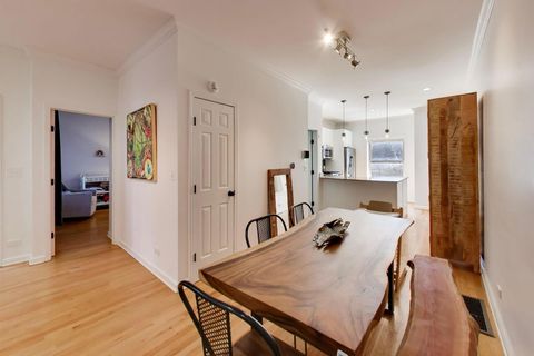 Tiny photo for 1953 W FOSTER Avenue #1, Chicago, IL 60640 (MLS # 12574584)