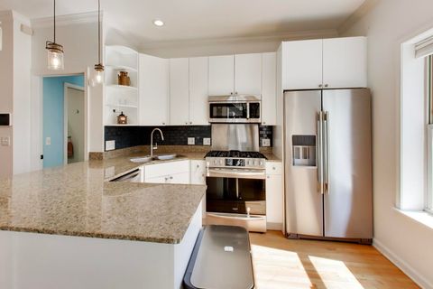 Tiny photo for 1953 W FOSTER Avenue #1, Chicago, IL 60640 (MLS # 12574584)