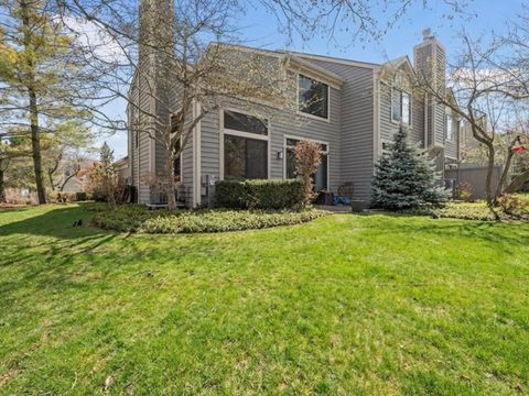 Tiny photo for 374 White Oak Lane #1190, Lake Barrington, IL 60010 (MLS # 12572379)