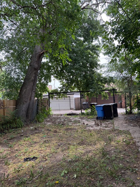 Tiny photo for 7621 S Saint Lawrence Avenue, Chicago, IL 60619 (MLS # 12711137)