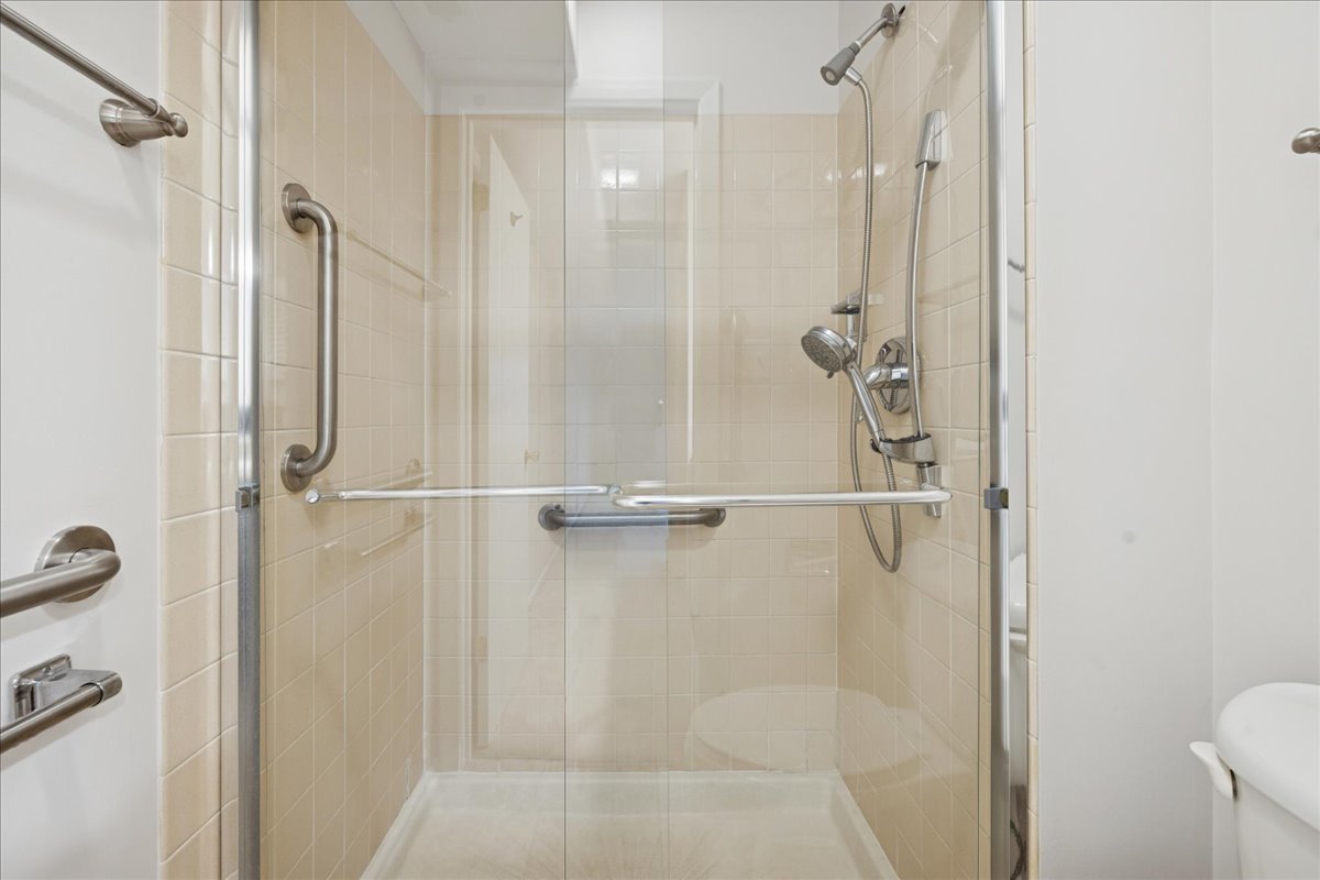 Palatine, Illinois 60074, United States, 3 Bedrooms Bedrooms, ,2 BathroomsBathrooms,Residential,Active,247308