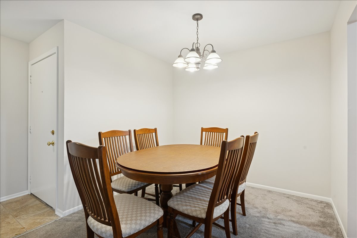 Palatine, Illinois 60074, United States, 3 Bedrooms Bedrooms, ,2 BathroomsBathrooms,Residential,Active,247308