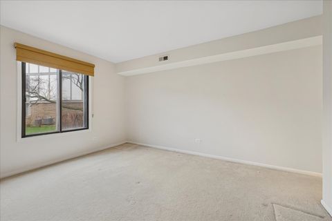 Tiny photo for 1010 E Glavin Court #1807, Palatine, IL 60074 (MLS # 12522628)