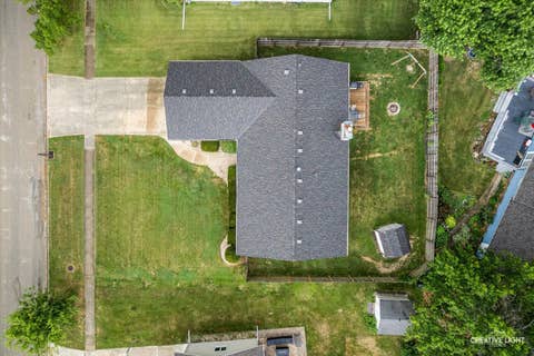 Tiny photo for 2004 Hawthorne Court, Plano, IL 60545 (MLS # 12727612)