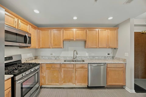 Tiny photo for 420 W Burlington Avenue #406, La Grange, IL 60525 (MLS # 12769431)