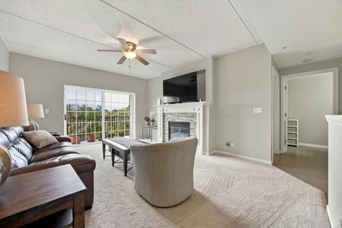 Tiny photo for 420 W Burlington Avenue #406, La Grange, IL 60525 (MLS # 12769431)