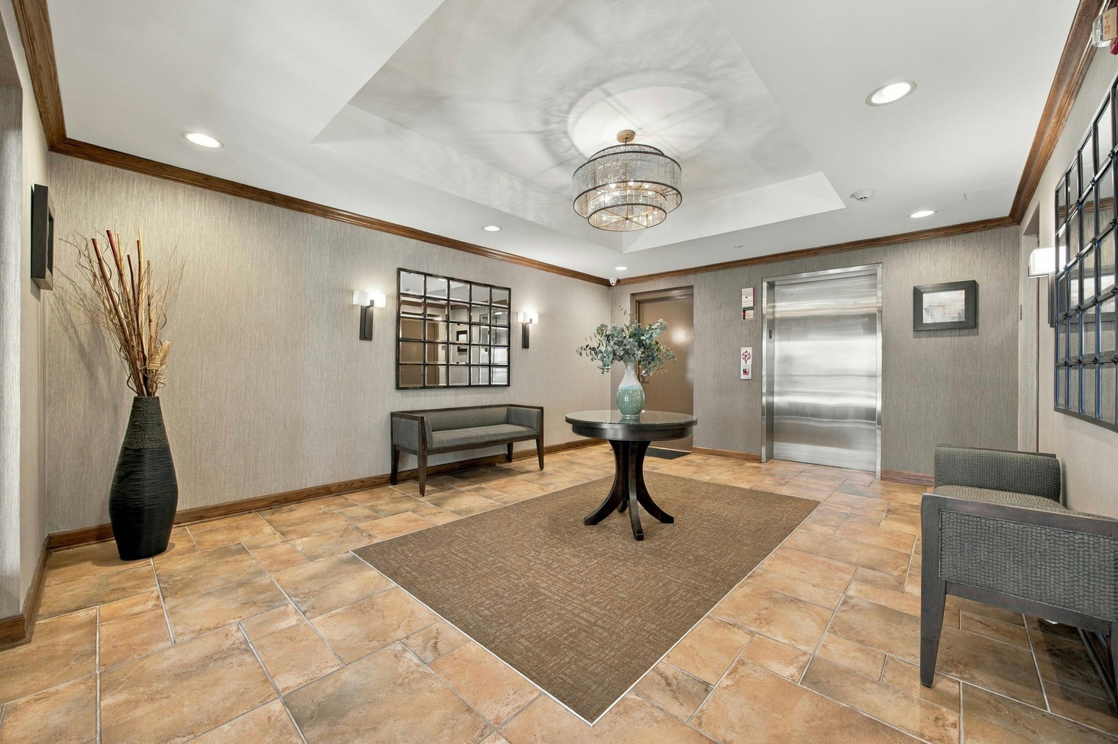 420 W Burlington Avenue 406