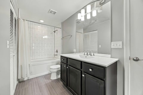 Tiny photo for 420 W Burlington Avenue #406, La Grange, IL 60525 (MLS # 12769431)