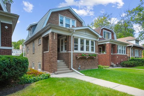 Photo of 4850 N Kostner Avenue, Chicago, IL 60630 (MLS # 12035221)