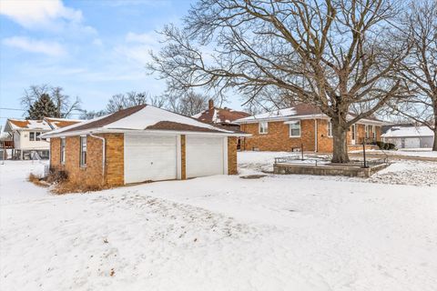 Tiny photo for 1010 Elliott Street, Streator, IL 61364 (MLS # 12557128)