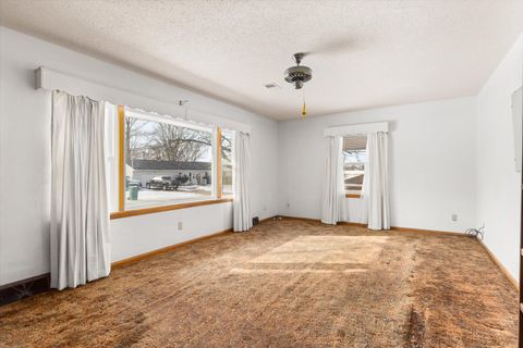 Tiny photo for 1010 Elliott Street, Streator, IL 61364 (MLS # 12557128)