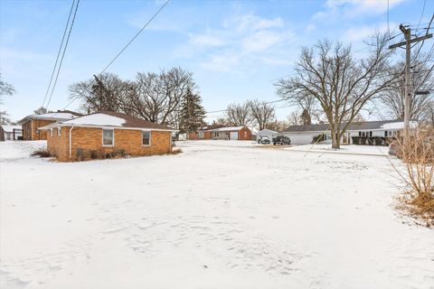 Tiny photo for 1010 Elliott Street, Streator, IL 61364 (MLS # 12557128)