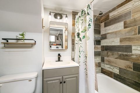 Tiny photo for 11345 S BELL Avenue, Chicago, IL 60643 (MLS # 12556630)