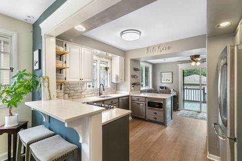 Tiny photo for 11345 S BELL Avenue, Chicago, IL 60643 (MLS # 12556630)