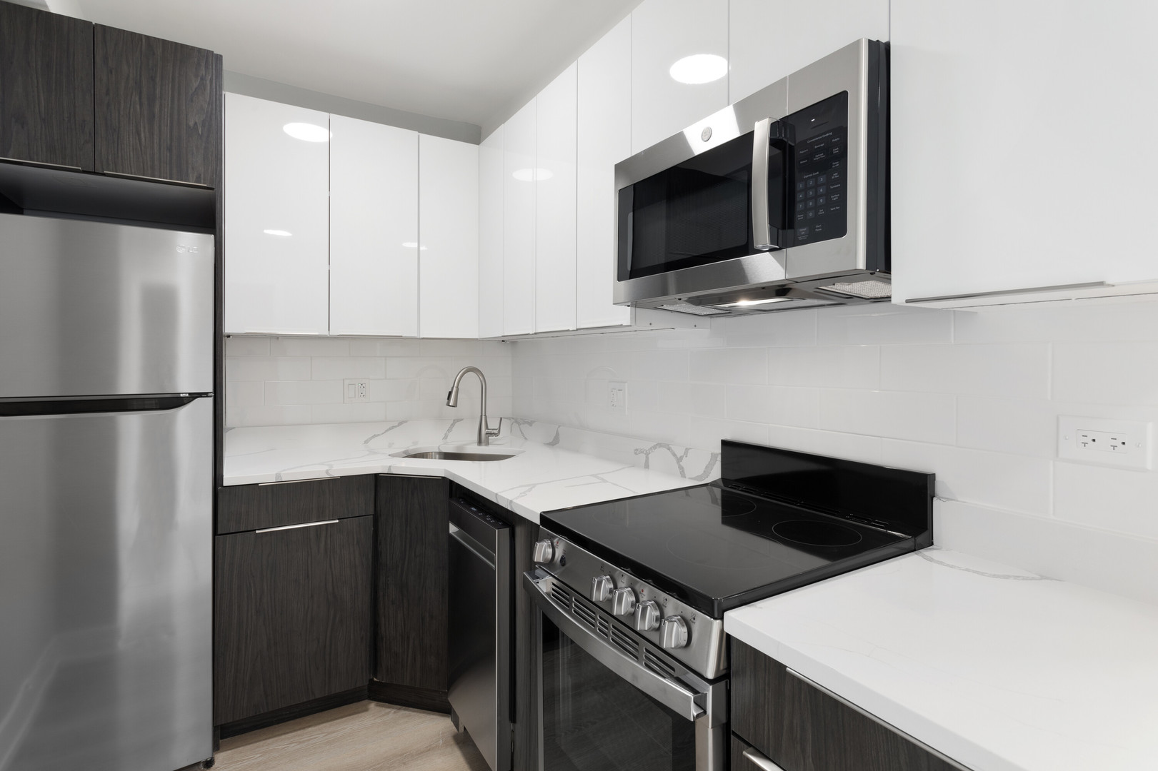 6026 N Winthrop Avenue 7H