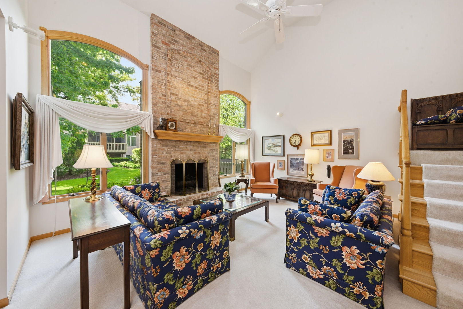 2235 Tamarack Drive