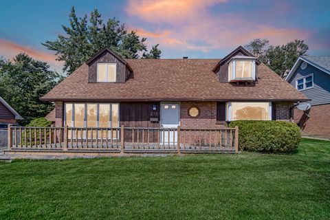 Tiny photo for 275 Frederick Drive, Chicago Heights, IL 60411 (MLS # 12417710)