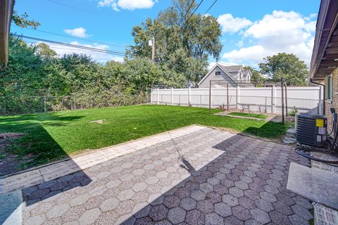 Tiny photo for 275 Frederick Drive, Chicago Heights, IL 60411 (MLS # 12417710)